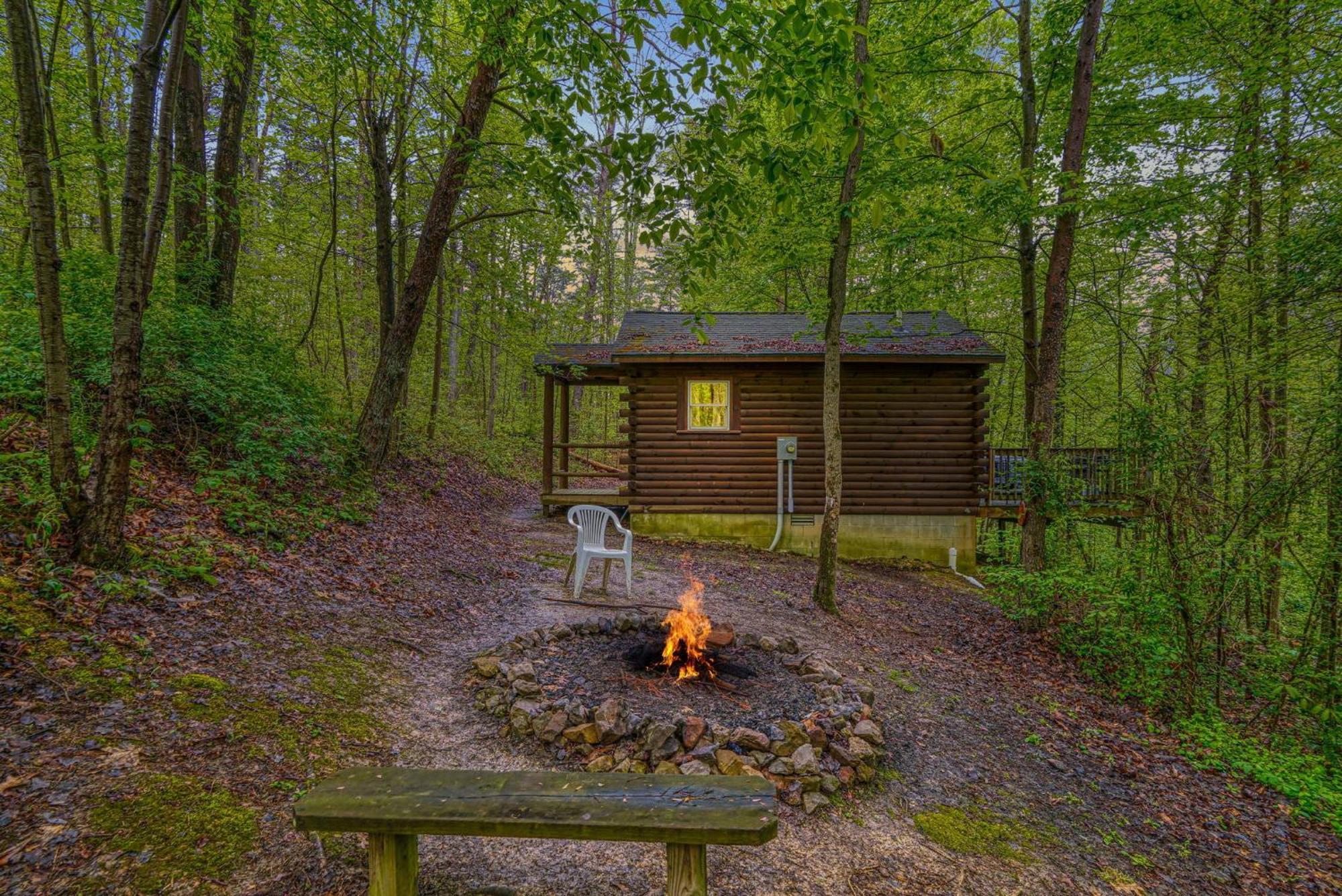 Blue Rose Cabins - Wildwoods Cabin ローガン エクステリア 写真