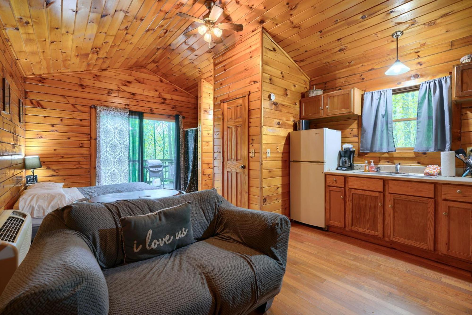 Blue Rose Cabins - Wildwoods Cabin ローガン エクステリア 写真